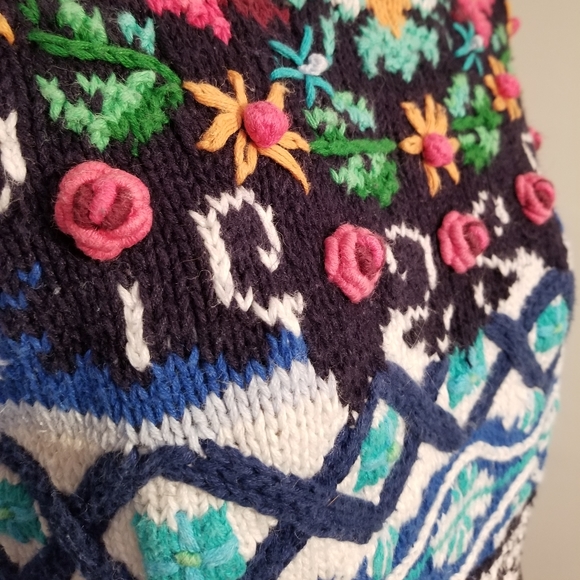 VINTAGE HAND KNIT SWEATER JENNIFER REED CHUNKY 90S SIZE M 🌺 FLORAL GEOMETRIC 3D - Picture 3 of 11